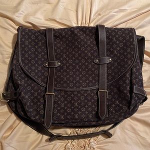 Louis Vuitton Saumur 43 Min Lin Messenger Bag